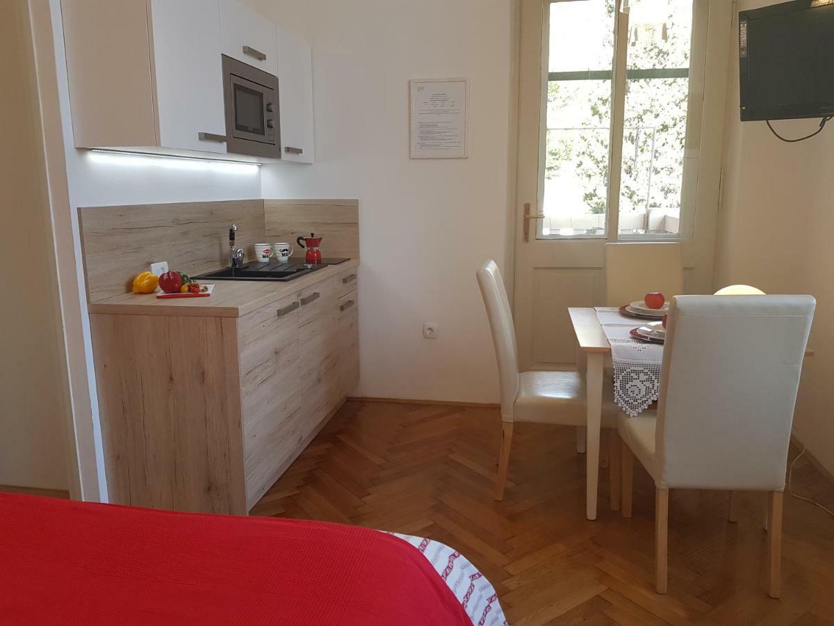 Apartment Nena With Private Free Parking Abbazia Esterno foto