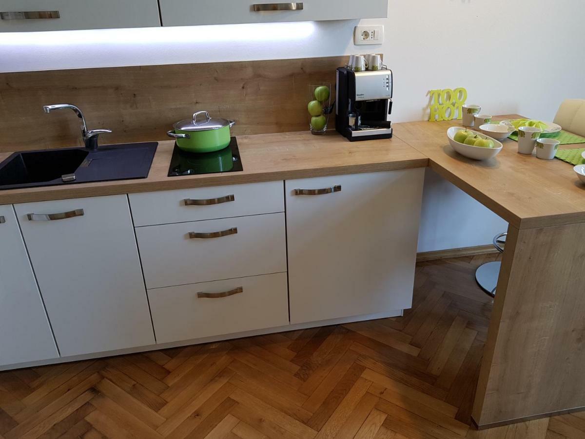 Apartment Nena With Private Free Parking Abbazia Esterno foto